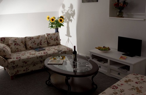 Umkirch Cabaña | Apartamentos amueblados en la pequeña casa