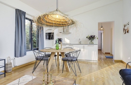 Enter Chalet De Esquí | Chalet amueblado con lavavajillas, cerca de Almelo