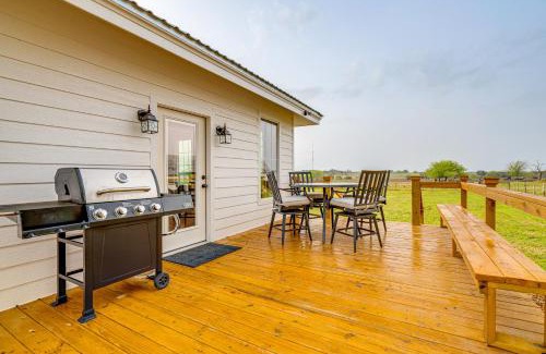 Schulenburg Casa | Furnished Deck and Views Rural Schulenburg Retreat