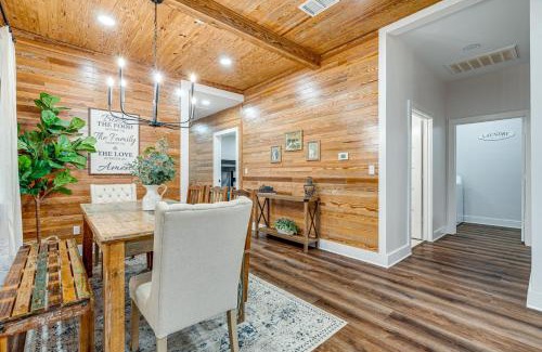 Schulenburg Casa | Furnished Deck and Views Rural Schulenburg Retreat