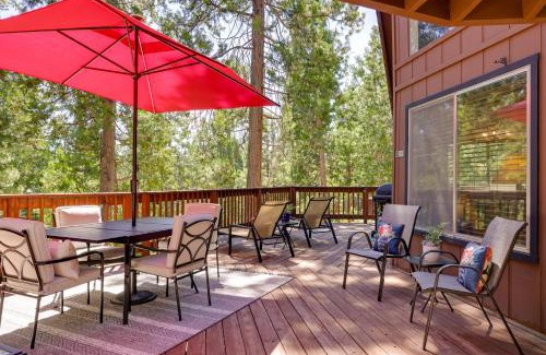 Mi-Wuk Village Casa | Furnished Deck High Sierra Cabin in Twain Harte!