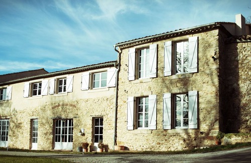 Brousses-et-Villaret Apartamento | casa rural amueblada en una finca