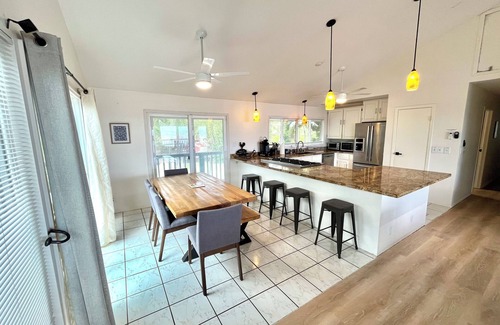 Makaha Casa | Furnished Oceanfront Home, 30 Day Rental, Inquire for Specific Dates