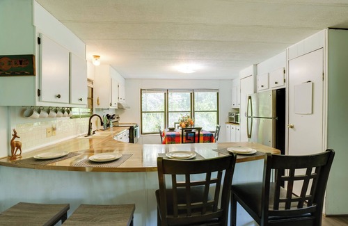Cleveland Cabaña | Furnished Outdoor Oasis! 22 Mi to Lake Livingston