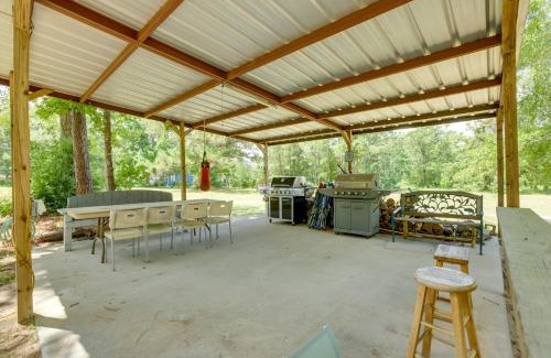 Cleveland Casa | Furnished Outdoor Oasis! 22 Mi to Lake Livingston