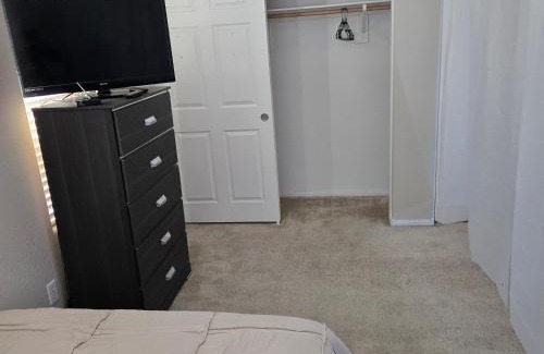 North Las Vegas Casa | Furnished room in big home