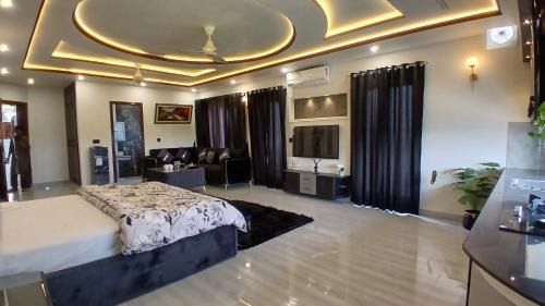 Multan Apartamento | Furnished Studio Apartment