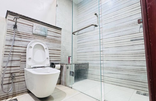 Lahore Apartamento | Furnished Two Bedroom Apartment - Gold Crest Mall - DHA, Lahore