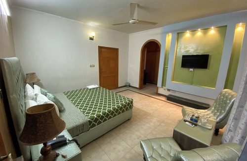 F-7 Sector Hotel | Fusion Lodge