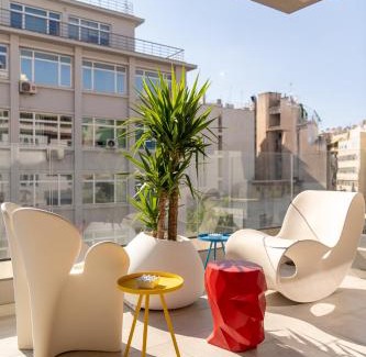 Platia Viktorias Apartamento | Futuristic 2BD Apt by Metro & Pedion Areos Park