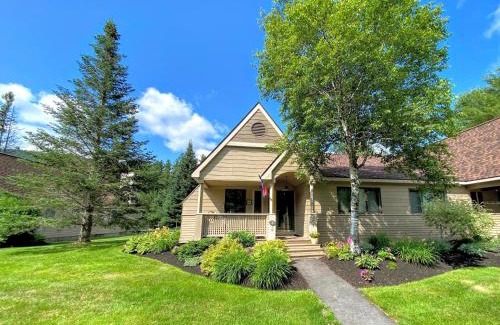 Bretton Woods Casa | FV3 F3 Well appointed Townhome a short walk to the Mount Washington Hotel