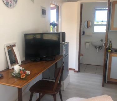 Plettenberg Bay Otro | Fynbos Tiny Home - Off Grid, Surrounded by Nature