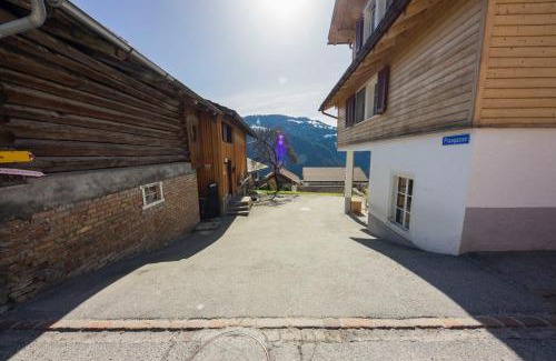 Fanas Hotel | Gästehaus Alpina in Fanas