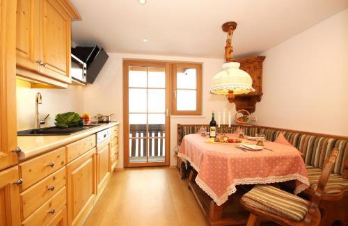 Hirschegg Apartamento | Gästehaus am Berg