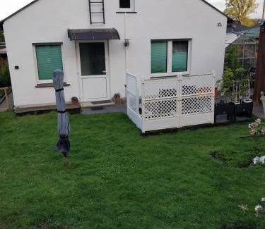 Raben Steinfeld Apartamento | Gästehaus am Teich