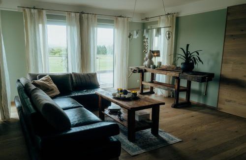 Uerzig Casa | Gästehaus GoldGelb