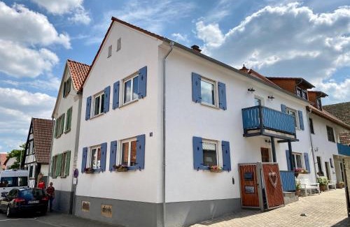 Heuchelheim-Klingen Apartamento | Gästehaus Sellemols Ferienhaus Winzer