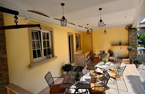 Weisenheim am Sand Casa | Gästehaus & Weingut GEHRIG
