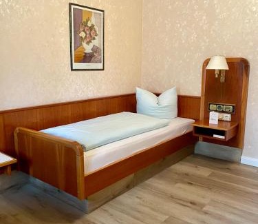 Oberasbach Hotel | Gästehaus Wild Nürnberg-West