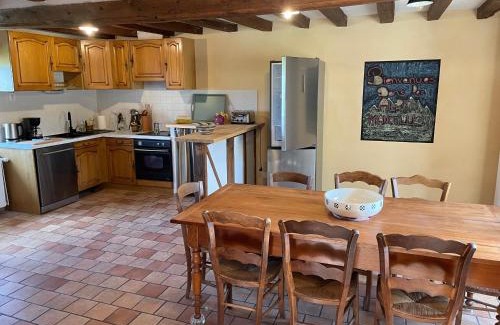 Moulins-le-Carbonnel Casa | Gîte écologique familial en campagne, idéal pour sports et nature - FR-1-410-452