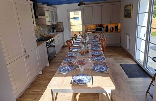 Mohon Cabaña | Gîte** 13 beds, sleeps 20, Jacuzzi, Swimming pool, Billiards, Games tent, Park **.