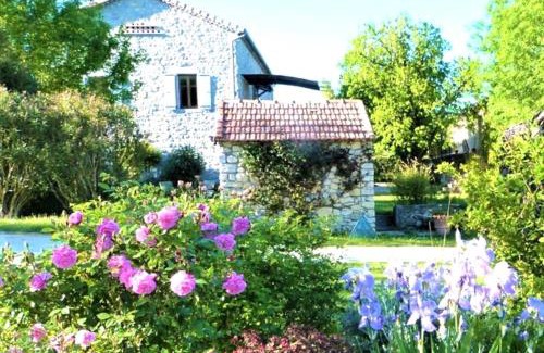 Villeneuve-de-Berg Apartamento | Gîte 2/3p, 80m2, Terrasse ombragée, parc