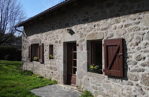Roumegoux Casa | Casa tranquila, estanque de pesca privado, senderismo, ciclismo de montaña ...