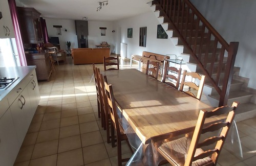Languidic Casa | Gîte 4 Chambres en Campagne. Piscine Juillet et Août