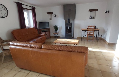 Languidic Casa | Gîte 4 Chambres en Campagne. Piscine Juillet et Août