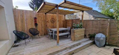 Le Manoir Apartamento | Gîte 4 personnes avec piscine et bain nordique proche des plages du débarquement