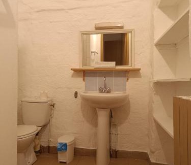 Grospierres Apartamento | Gîte #9, 4 Pers, Domaine De Ribiere