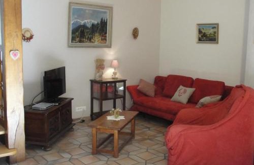 Breitenbach-Haut-Rhin Casa | Gîte au calme avec 2 chambres, terrasse, jardin, BBQ et parking inclus à Breitenbach-Haut-Rhin - FR-1-744-42