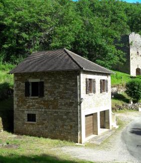 Sarrazac Casa | Gîte au calme avec point de vue proche Turenne