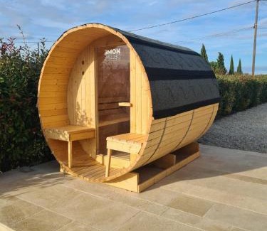 Pujols-sur-Ciron Casa | Gîte au coeur des vignes, jacuzzi et sauna privés