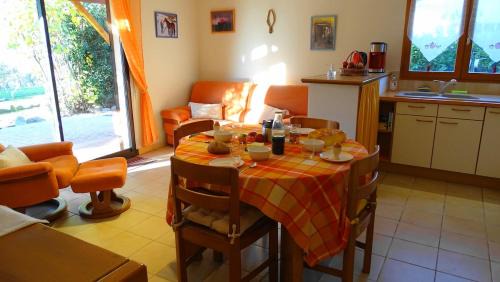 Villeneuve-de-Riviere Casa | Gîte Au-delà des cimes