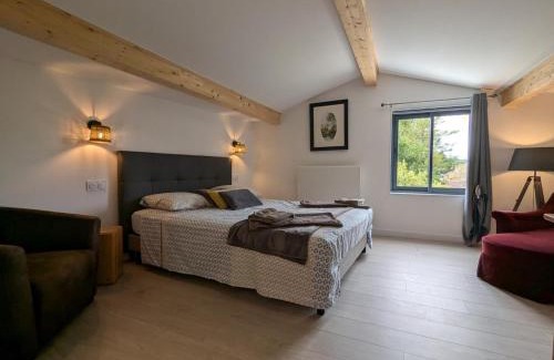 Baignes-Sainte-Radegonde Casa | Gîte avec piscine chauffée, jardin clos et WiFi à Baignes - FR-1-653-264
