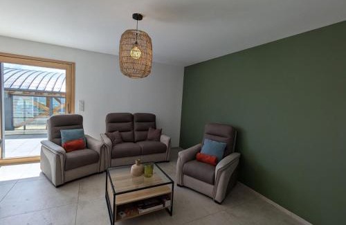 Le Val-d'Ajol Casa | Gîte avec piscine chauffée, spa et vue sur la vallée - FR-1-589-655
