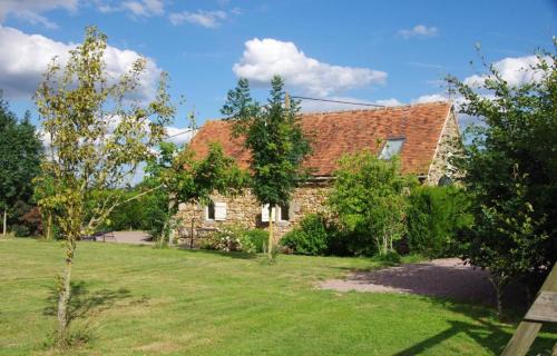 Ygrande Casa | Gîte Avec Piscine Sainte Anne