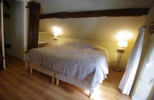 Ygrande Casa | Gîte Avec Piscine Sainte Anne