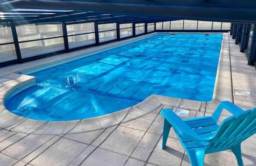 Saint-Evarzec Casa | Gîte Breizh piscine ou jacuzzi