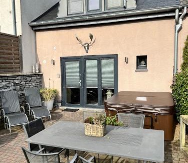 Fauvillers Casa | Gîte "C'est mon Daim" - 4 personnes - jacuzzi et sauna