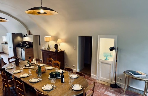 Mailly-le-Chateau Casa | Gîte Château du Colombier - Bourgogne - Piscine Chauffée