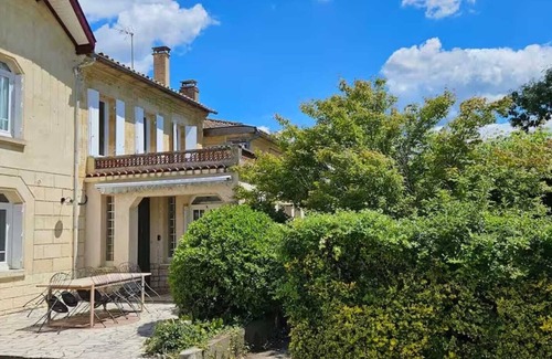 Saint-Pey-d'Armens Cabaña | Gîte Château Touzinat - Saint Emilion