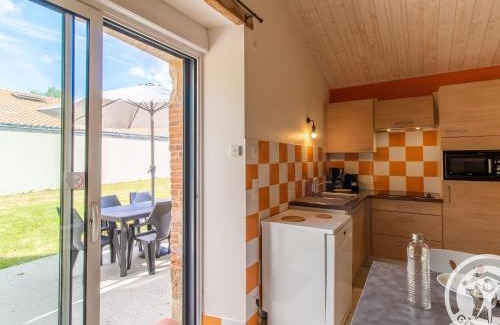 Saint-Christophe-du-Bois Casa | Gîte champêtre proche Puy du Fou avec terrasse, parking privé et tout inclus ! - FR-1-622-31