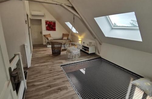 Bourbon-l'Archambault Casa | Gîte charmant à la campagne, idéal pour famille - accès handicapé, terrasse, BBQ, proche randonnées - FR-1-489-535
