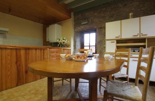 Saint-Vert Casa | Gîte charmant 5 pers. à Saint-Vert: nature, calme, proche rivières et sites touristiques - FR-1-582-223