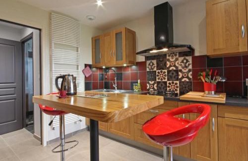 Antoigny Casa | Gîte charmant et lumineux près de Bagnoles de l'Orne, jardin, cheminée, télétravail, WIFI inclus - FR-1-497-14