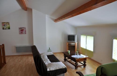 Villeneuve-Lecussan Casa | Gîte Chez ANTONIN