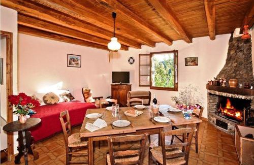 Saint-Andre-de-Lancize Casa | Gîte Clévacances 2 clés 4/6 personnes