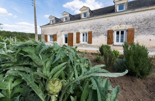 Savigne-sous-le-Lude Casa | 3 *** Alojamiento clasificado ubicado cerca del zoológico de la flecha. 11 camas. PRECIO base 99 € / 6 por persona.